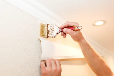 Pose de papier peint à Lourenties — revêtements muraux et toiles de verre